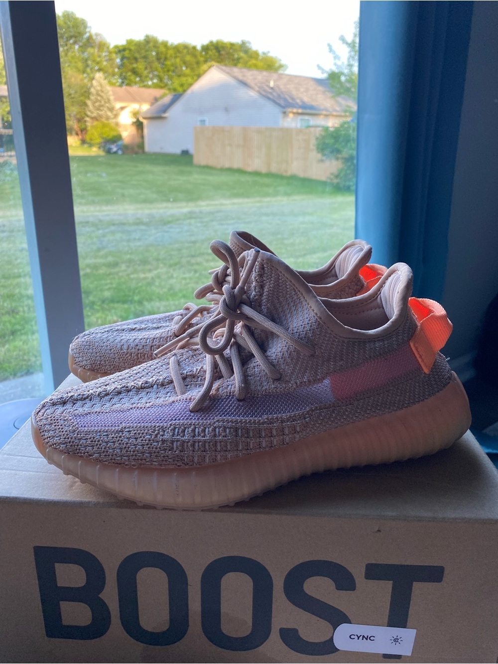 Yeezy Boost 350 V2 Clay Accent Knit Trainers